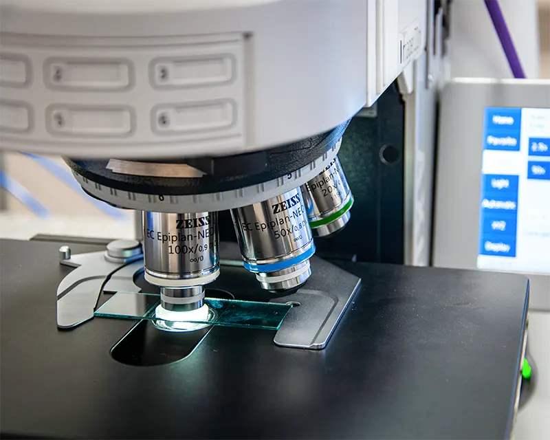 Detalle de Microscopio Zeiss Axio Imager z2m